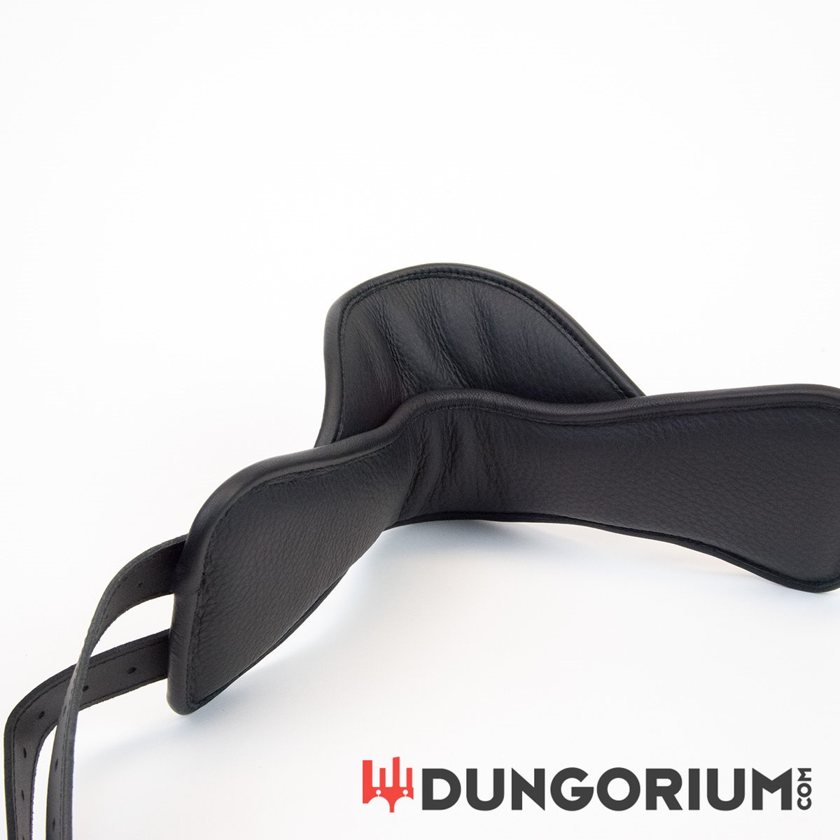 Ergonomische Halskrause mit D-Ringen - fixiert den Kopf perfekt